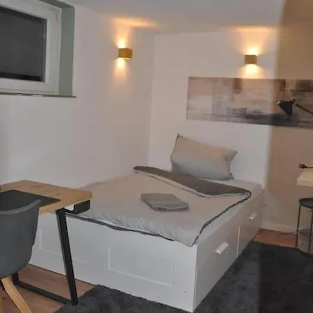 Apartment Stadtnaher Heller Souterrain *